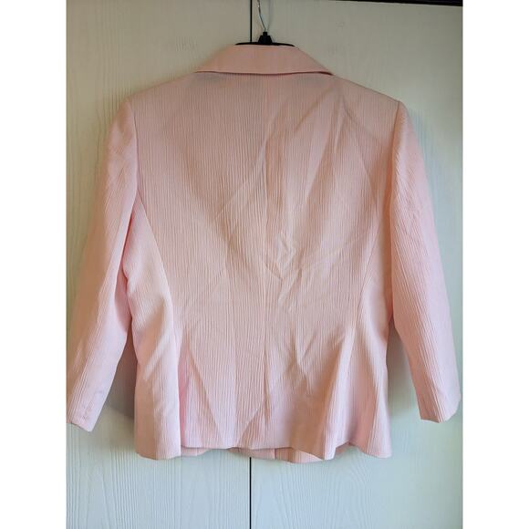 VTG Julian Taylor Women's Pink Polyester Pleated Three-Button Blazer Size 10 - Picture 2 of 5